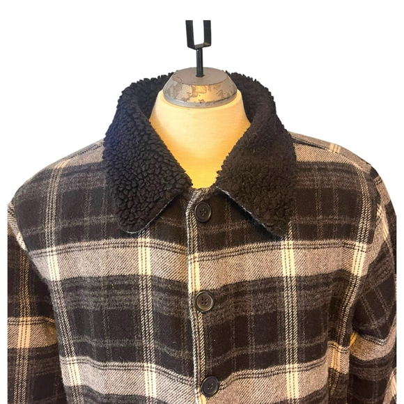 Tigha Men’s Plaid Wool Blend Jacket w/ Sherpa Collar, Black/Grey Check - Picture 3 of 16